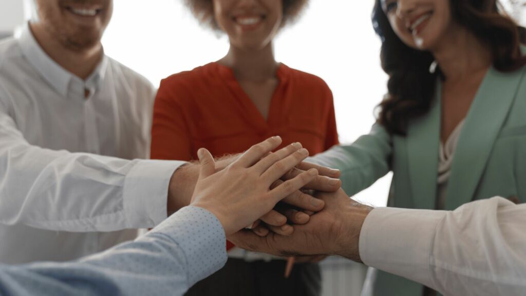 labor union members working together 1 2